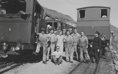 194x_001 - BrB - Geschichte (FB) - vlnr. Hulliger Johann, Jossi Hans, Krüger Willi,Stähli Ernst, Hulliger Hans, Kienholz Willi, Gäste_web