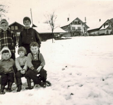 Heger Dez 1958-hinten-Ueli-Stähli-Erich-Stähli-vorne-Hans-Michel-Ruth-Stähli-Marcel-Stähli