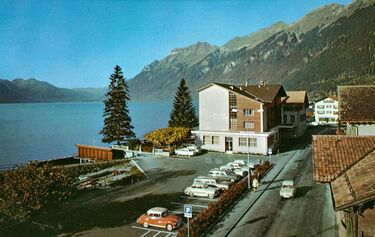 19xxxxxx_001 - Brienz - Hotel Bären mit interessanten Autos
