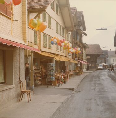 20220211-Ruedi-Rubi-Axalp-46-Vorbereitungen- Brienzermärt-1972_web